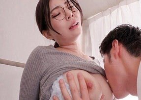 O aluno tem sorte de ter um amor com o professor sexy Rei Kamiki
