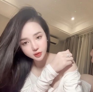 Chu Thuy quynh Figura sexy
